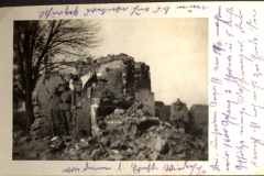 Soldaten der 1. Komp. Kgl. Pr.Garde Res. Pion. Rgt. in den Ruinen während des Ersten Weltkriegs
