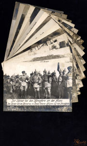 16 Postkarten mit Kommentaren aus dem Ersten Weltkrieg, die das Leben an der Front dokumentieren