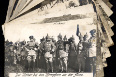 16 Postkarten mit Kommentaren aus dem Ersten Weltkrieg, die das Leben an der Front dokumentieren