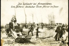 Die Schlacht bei Armentières mit deutscher 21cm-Mörserbatterie im Einsatz während des Ersten Weltkriegs
