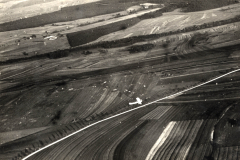 Dokumentation der Luftaufnahme eines feldüberfliegenden Flugzeugs während des Ersten Weltkriegs der I.R. 117 I.D. 25