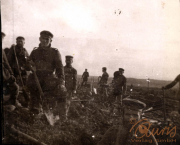 Soldaten der I.R. 117 I.D. 25 während des Ersten Weltkriegs mit dem Aufdruck Aus grosser Zeit