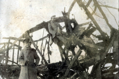 Erinnerungen an den Ersten Weltkrieg im Fotoalbum Aus grosser Zeit WK I I.R. 117 I.D. 25