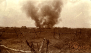 Rotes Fotoalbum mit dem Aufdruck EK 1914 I.R. 149 4. I.D. aus dem Ersten Weltkrieg