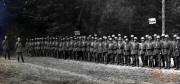 Fotoalbum mit rotem Einband und Aufdruck EK 1914 I.R. 149 4. I.D. aus dem Ersten Weltkrieg