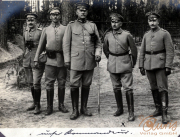 Fotobuch mit rotem Einband und Aufschrift EK 1914 I.R. 149 4. I.D. aus dem Ersten Weltkrieg