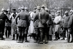 Fotoalbum mit rotem Einband und EK 1914 Aufdruck, I.R. 149 4. I.D. aus dem Ersten Weltkrieg