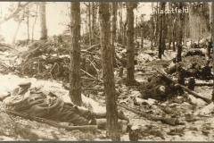 Soldaten im Wald während des Ersten Weltkriegs in der Nähe von Thalanfeld
