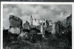 Zerstörte Kirche von Sommer-Py nach dem Ersten Weltkrieg in Frankreich