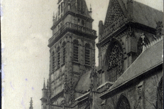 Erinnerung an die Kirche Notre-Dame in Mézières während des Ersten Weltkriegs