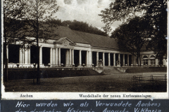 Wandelhalle der neuen Kurhausanlagen in Aachen während des Ersten Weltkriegs