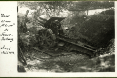 21 cm Mörser in der Feuerstellung während des Ersten Weltkriegs im Juli 1916