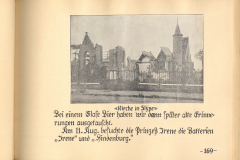 Kirche in Slyze während des Ersten Weltkriegs mit beschädigtem
