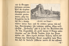 Soldaten in Gruppen während des Ersten Weltkriegs vor der Kulis