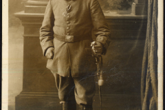 Soldat mit Ehrenzeichen