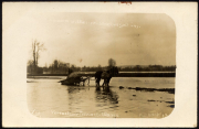Historischer Fotografie von Wasserwerfen