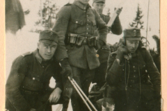Soldaten der Wehrmacht in Winterausbildung im Gebirge