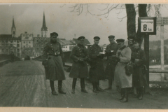 Heeresoffiziere bei Besichtigung in Neuschwanstein, Bayern 1935-1936