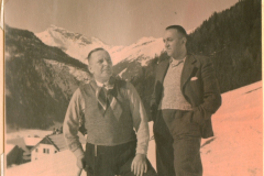 Zwei Offiziere bei Skierholung im Hochgebirge, 1935/1936