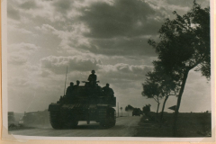 Panzervormarsch auf Landstraße, 1939-1940