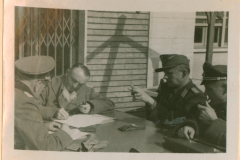 Besprechung von Heeresoffizieren an Kartentisch, Zweiter Weltkrieg