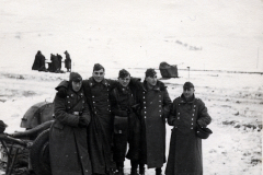Flak-Helfer in Winteruniform bei Ausbildung, Malterdingen