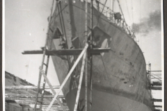Kriegsschiff im Winterhafen, Borkum