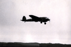 Deutsches Bombenflugzeug im Flug