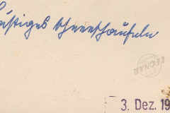Rückseite einer Fotografie mit handschriftlicher Beschriftung und Datum Dezember 1942