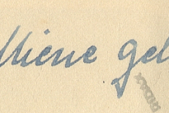 Handschriftliche Notiz auf Rückseite eines Fotos