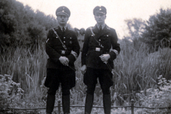 Zwei SS-Offiziere in Uniform, Frankreichfeldzug